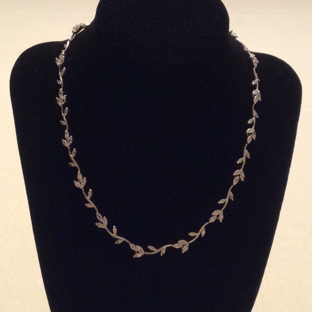 925 Clear CZ Leaf Design Eternity Necklace 16 1/4”